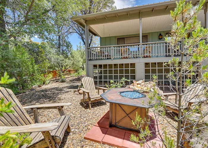 Holiday home Bike, Hike & Unwind: Tranquil Getaway!